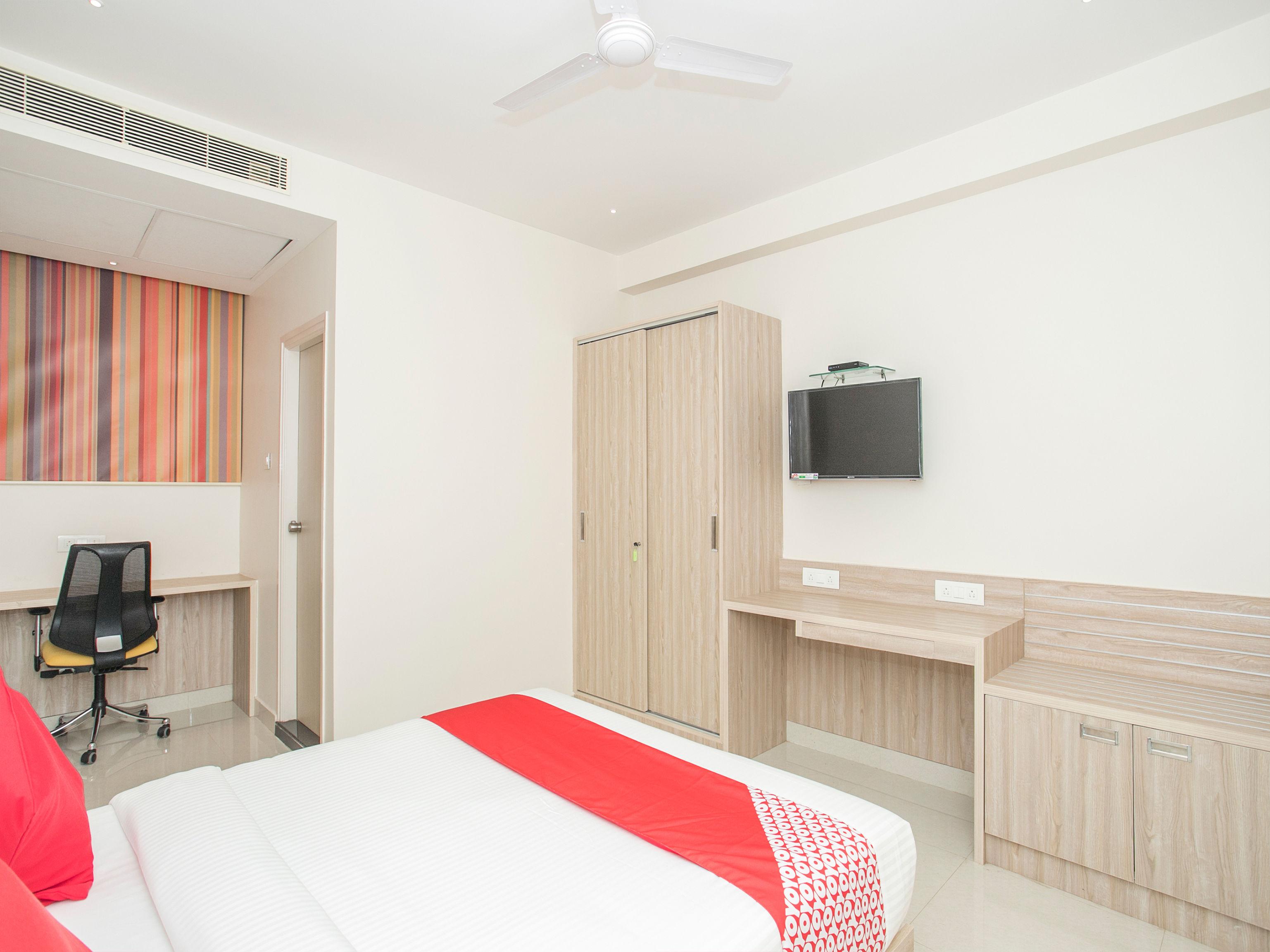Airport Hotel Hsp Нью-Дели Экстерьер фото