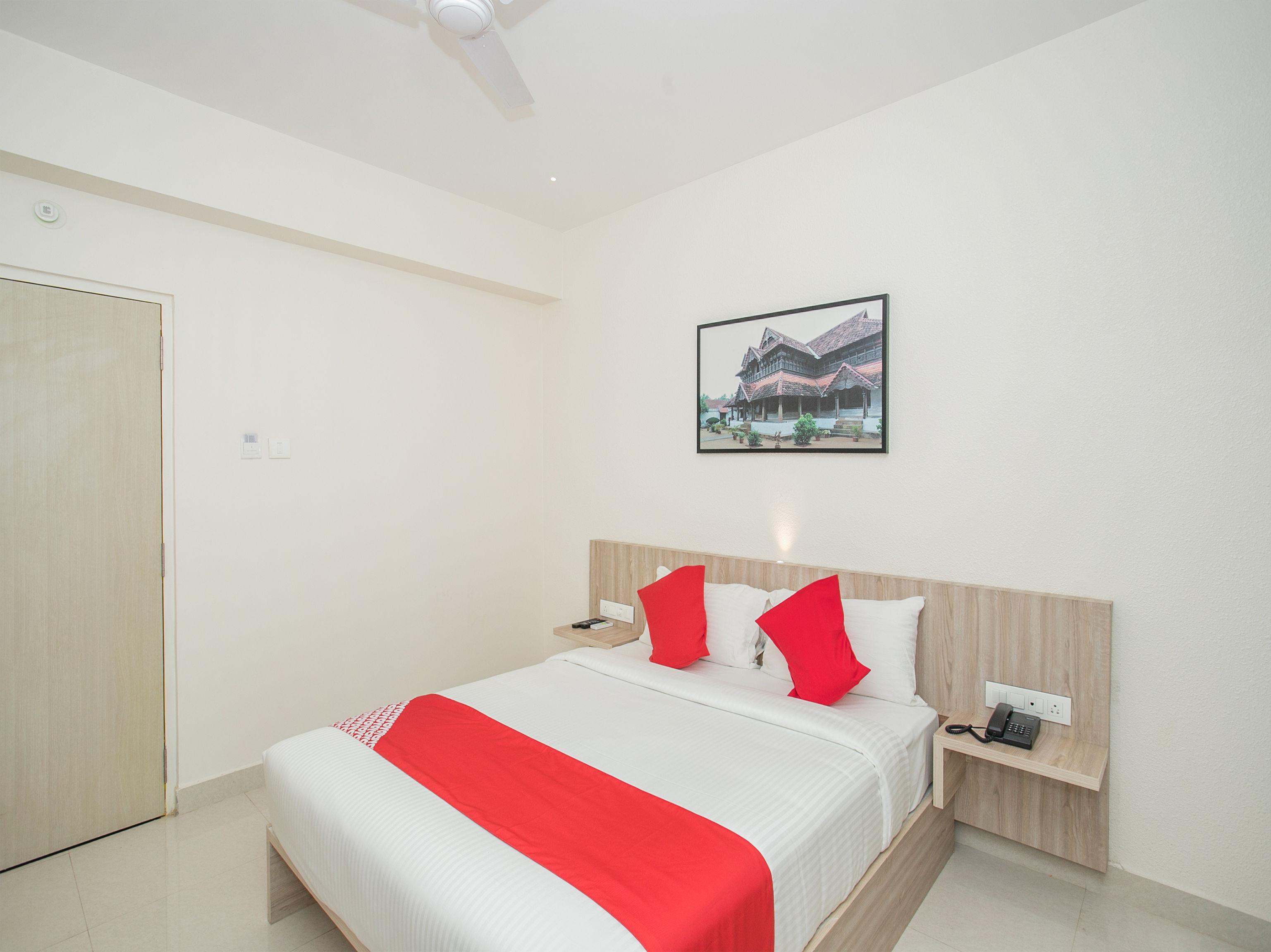 Airport Hotel Hsp Нью-Дели Экстерьер фото