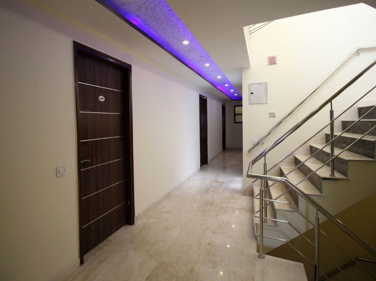 Airport Hotel Hsp Нью-Дели Экстерьер фото