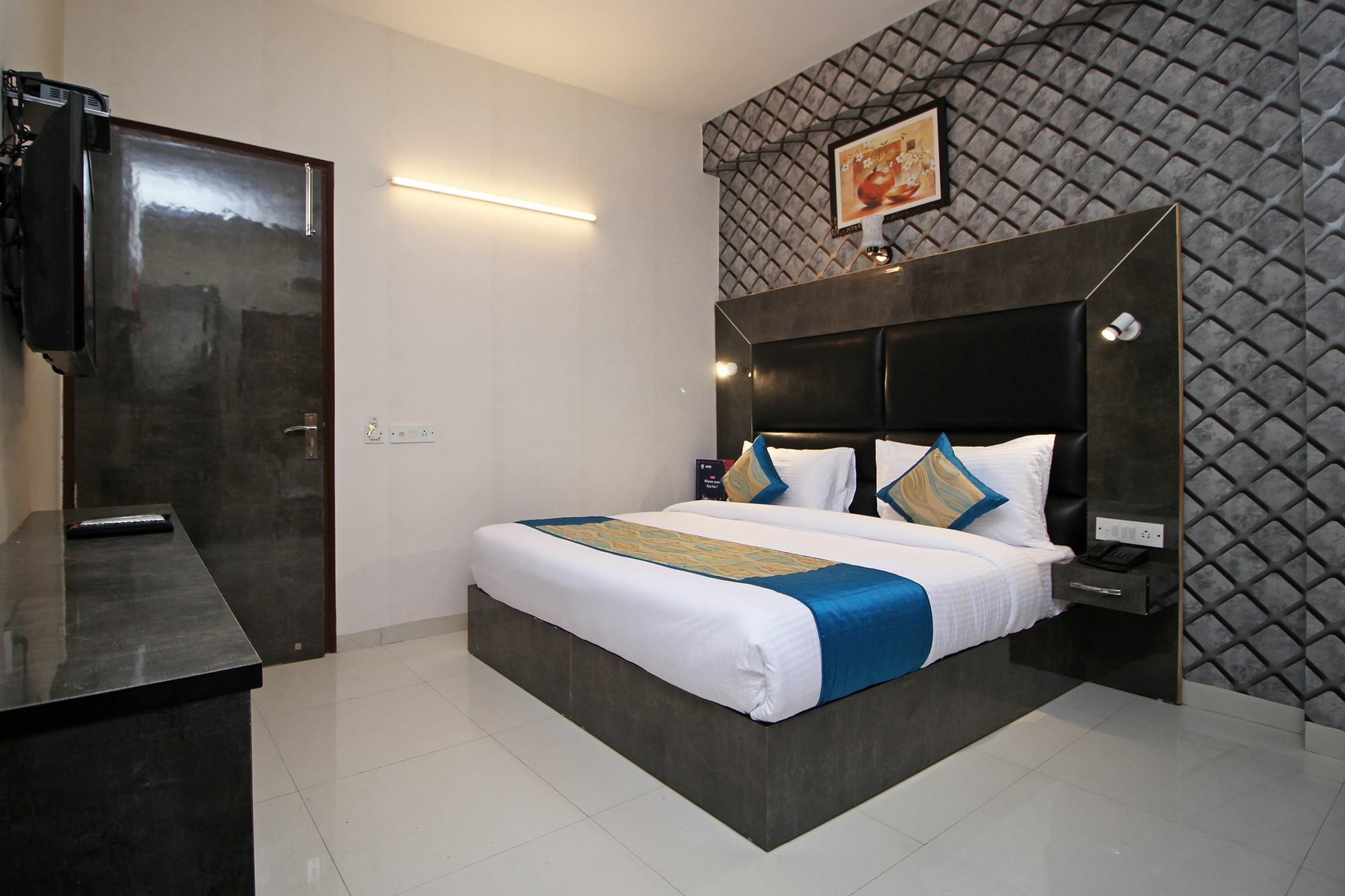 Airport Hotel Hsp Нью-Дели Экстерьер фото